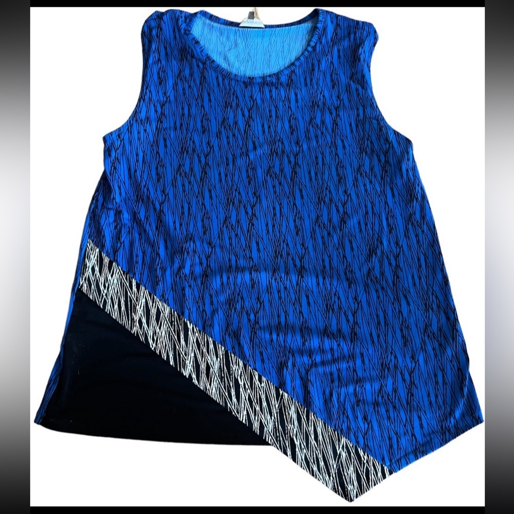 Vince camuto medium blue and black asymmetrical top